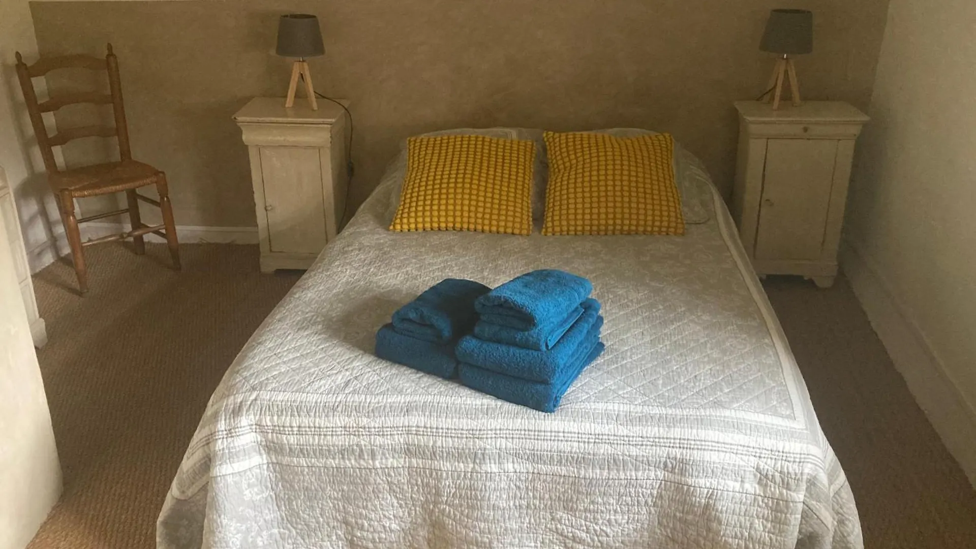 Gite A Rustrel Hébergement de vacances
